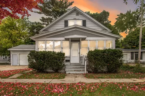 272 E Grand Ave, Muskegon, MI 49442