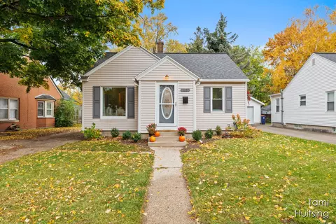 183 E 27th St, Holland, MI 49423