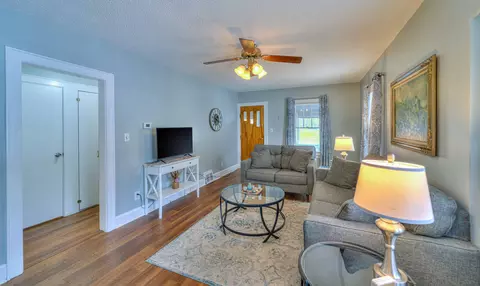 122 Austin Ave, Jackson, MI 49202 photo 8