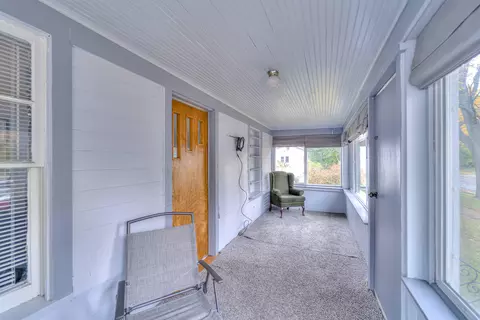 122 Austin Ave, Jackson, MI 49202 photo 4