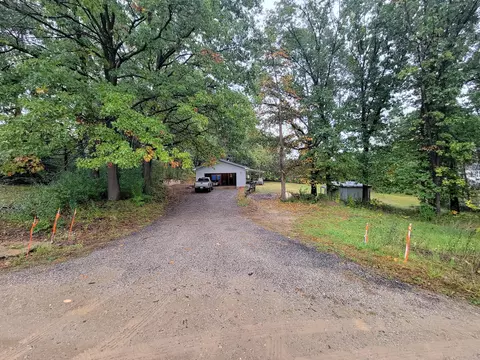 2929 S Lee Rd, Saranac, MI 48881 photo 2
