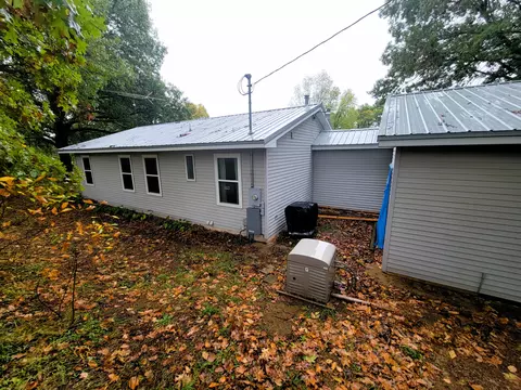 2929 S Lee Rd, Saranac, MI 48881 photo 6