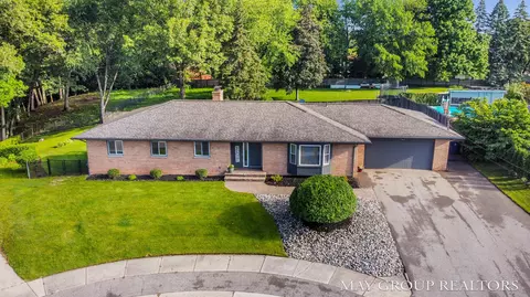 2657 Manitoba Ct NE, Grand Rapids, MI 49525
