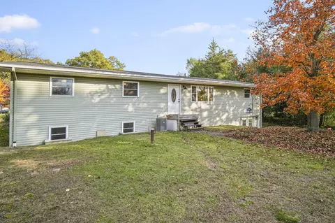 6264 Draper Rd, Jackson, MI 49201 photo 4