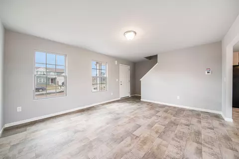 522 Douglass Ct, Jackson, MI 49203 photo 4