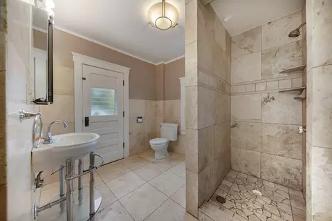 823 Backus St, Jackson, MI 49202 photo 10