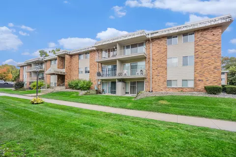 742 W Kilgore #304, Kalamazoo, MI 49008