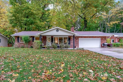 416 Spring Valley Ln, Whitehall, MI 49461