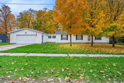 2829 New Holland St, Hudsonville, MI 49426
