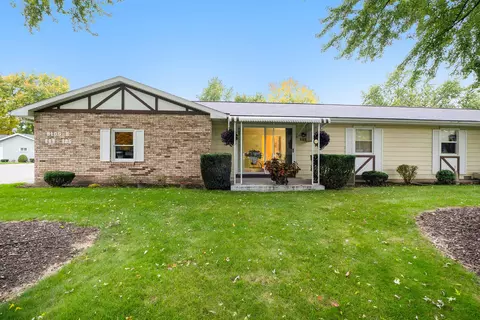905 Andover Ct SE, Kentwood, MI 49508