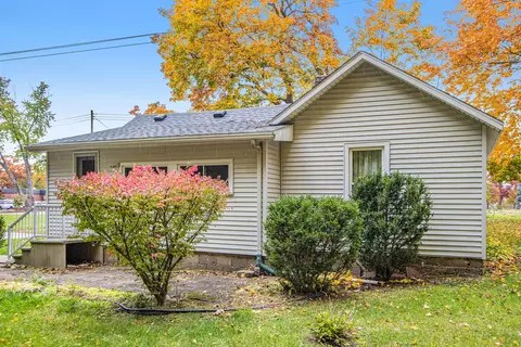711 Brigham St, Plainwell, MI 49080 photo 16