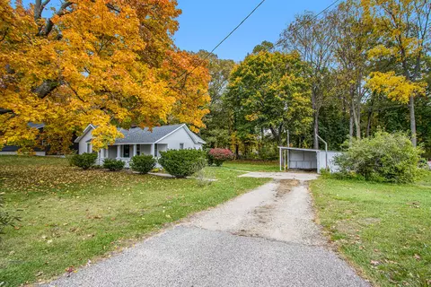 711 Brigham St, Plainwell, MI 49080 photo 14
