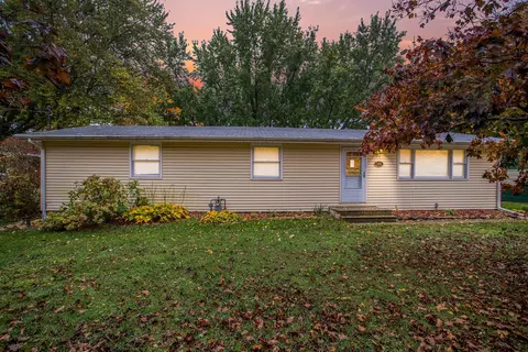1296 Maple Ln, Benton Harbor, MI 49022