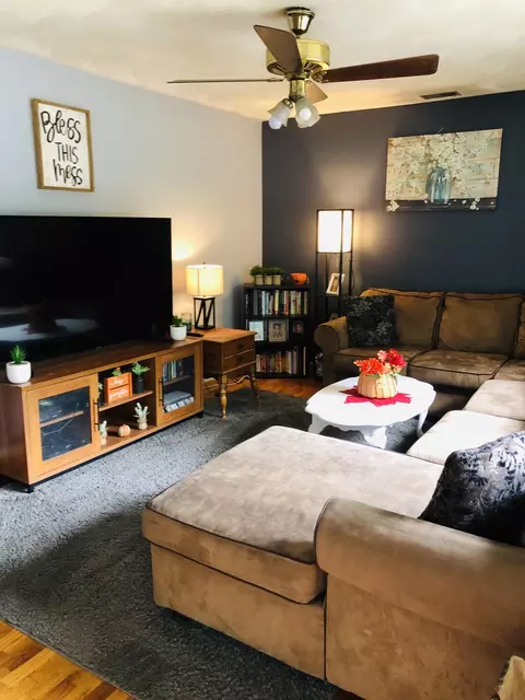 409 W Lafayette St, Sturgis, MI 49091
