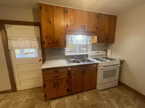 136 5th St, Marion, MI 49665 photo 7