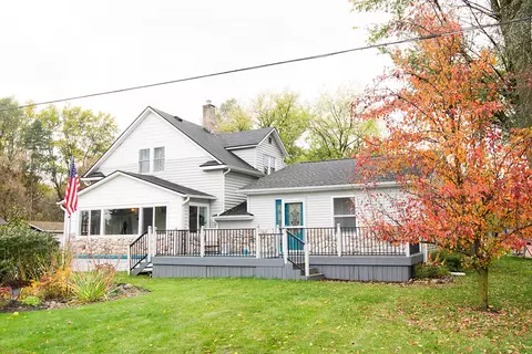 8363 Alpine Ave NW, Sparta, MI 49345