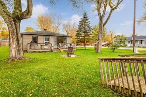6020 Johnson Rd, Coloma, MI 49038
