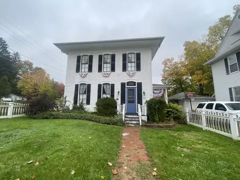 224 High St, Marshall, MI 49068