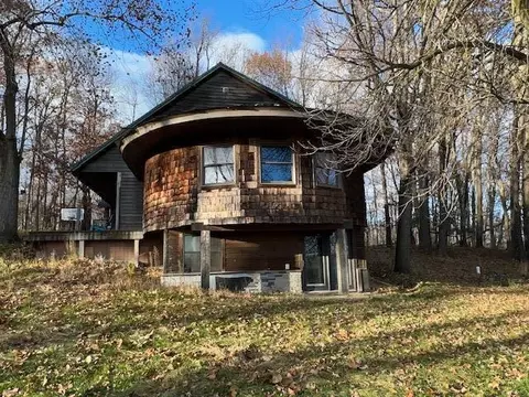 22011 L Dr N, Marshall, MI 49068 photo 2