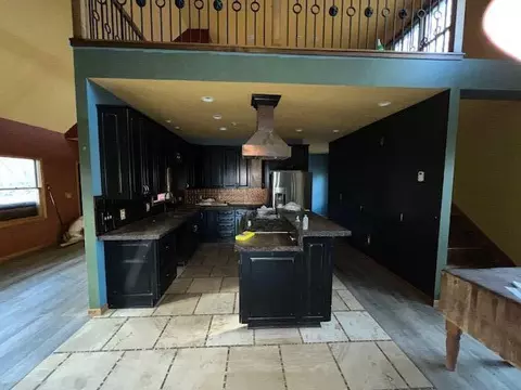22011 L Dr N, Marshall, MI 49068 photo 8