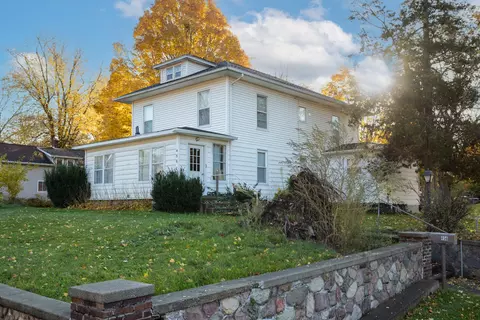 456 E Chicago St, Jonesville, MI 49250