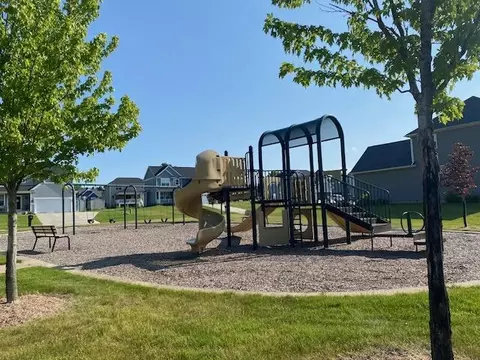 824 Tanglewood Dr, Jackson, MI 49203 photo 27