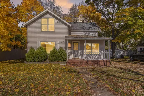 326 W Pere Marquette St, Big Rapids, MI 49307