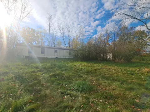 58377 Butcher Rd, Hartford, MI 49057