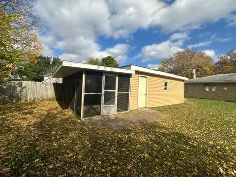 728 Whitney St, Jackson, MI 49202 photo 12