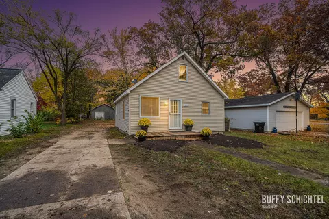 1876 Catherine Ave, Muskegon, MI 49442