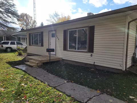 506 Lane St, Chelsea, MI 48118