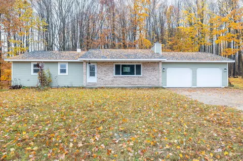 11280 33 Rd, Tustin, MI 49688
