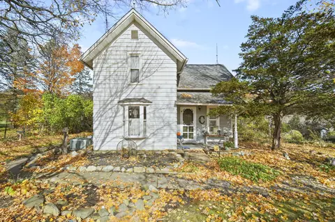 11099 Sears Rd, Concord, MI 49237