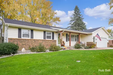 5052 36th Ave, Hudsonville, MI 49426