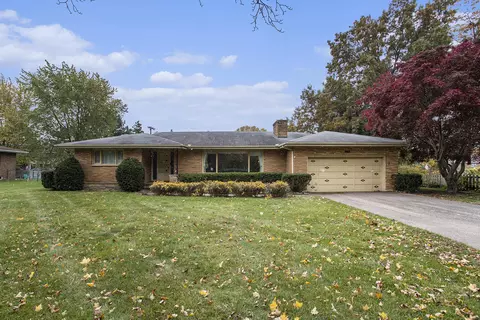 2426 Shoreham Dr, St. Joseph, MI 49085