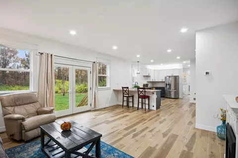 5304 Squires Manor Rd, Jackson, MI 49201 photo 6