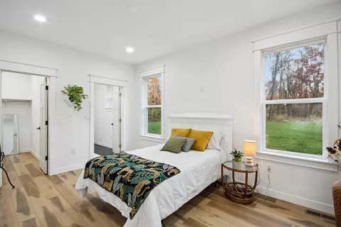 5304 Squires Manor Rd, Jackson, MI 49201 photo 16