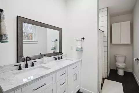 5304 Squires Manor Rd, Jackson, MI 49201 photo 18