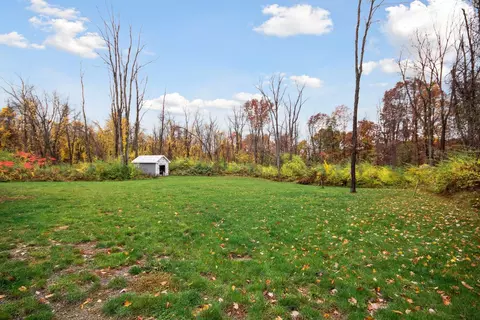5304 Squires Manor Rd, Jackson, MI 49201 photo 26