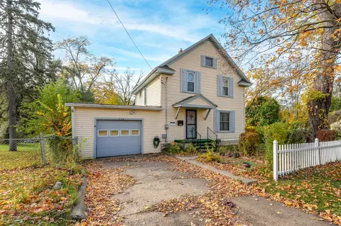 1330 Humphrey St, Kalamazoo, MI 49048