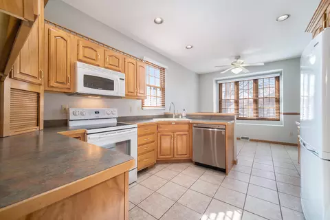 2321 Ridgeway Rd, Jackson, MI 49203 photo 9