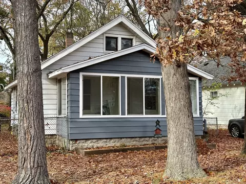 1949 Superior St, Muskegon, MI 49442