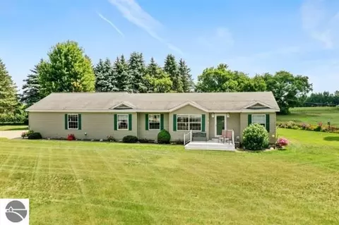 536 River St, Falmouth, MI 49632