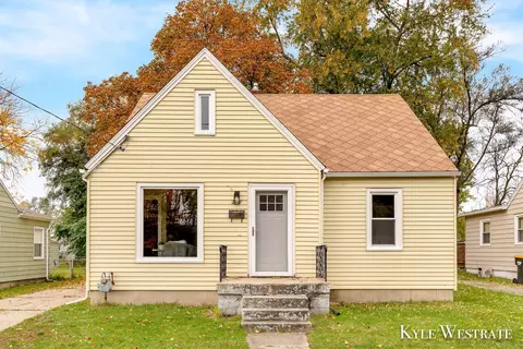 2947 Highgate Ave SW, Wyoming, MI 49509