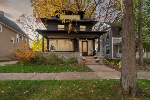 343 Woodmere Ave SE, Grand Rapids, MI 49506
