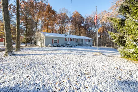 11447 Miner Rd, Parma, MI 49269