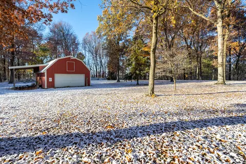 11447 Miner Rd, Parma, MI 49269 photo 5