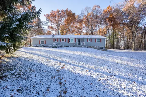 11447 Miner Rd, Parma, MI 49269 photo 2
