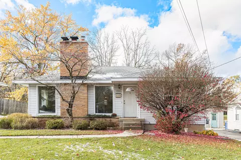 1305 Carlton Ave NE, Grand Rapids, MI 49505