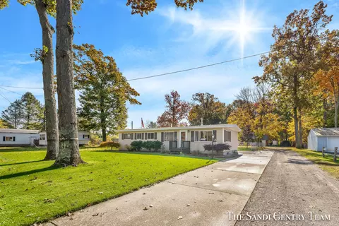 3419 W Webster Rd, Montague, MI 49437